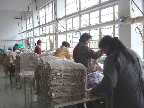 Модный вязаный крючком женский кардиган Вязаный свитер Одежда