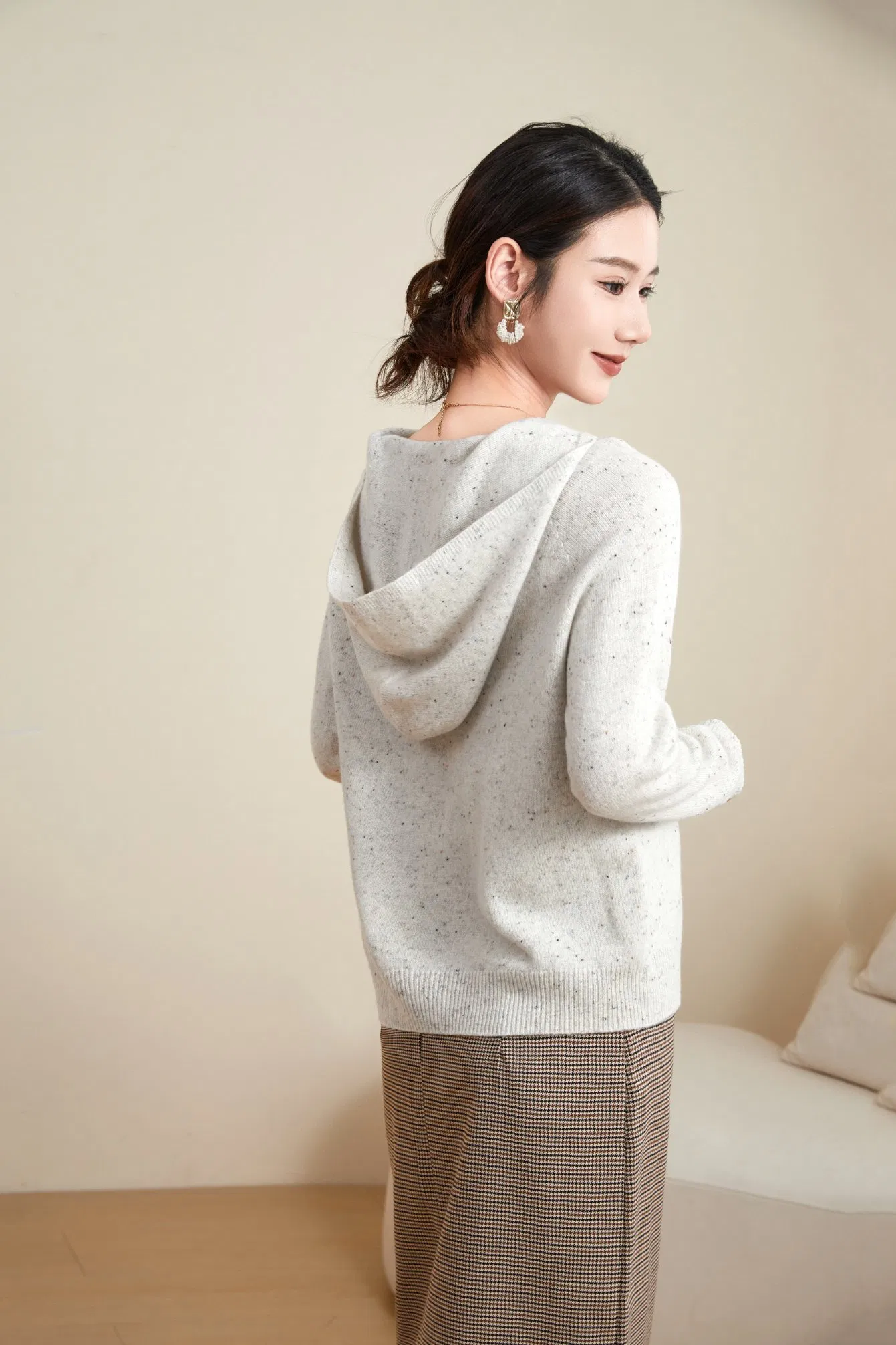 Женский осенне-зимний однотонный повседневный пуловер с капюшоном из 100% шерсти с капюшоном от prime