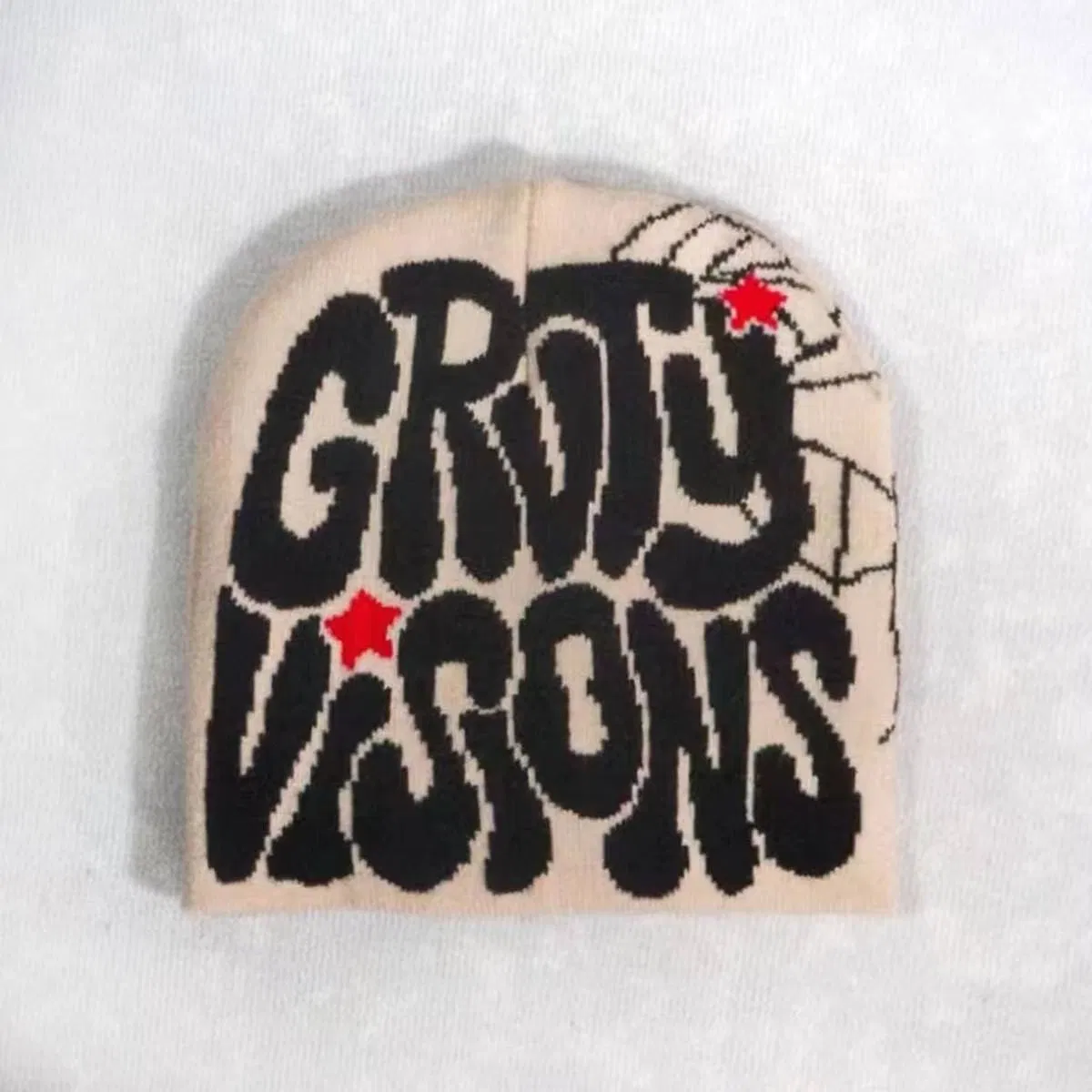 Стильная зимняя вязаная шапка для занятий спортом на открытом воздухе